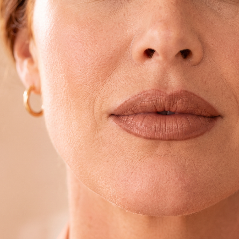 Mocha lip liner on model