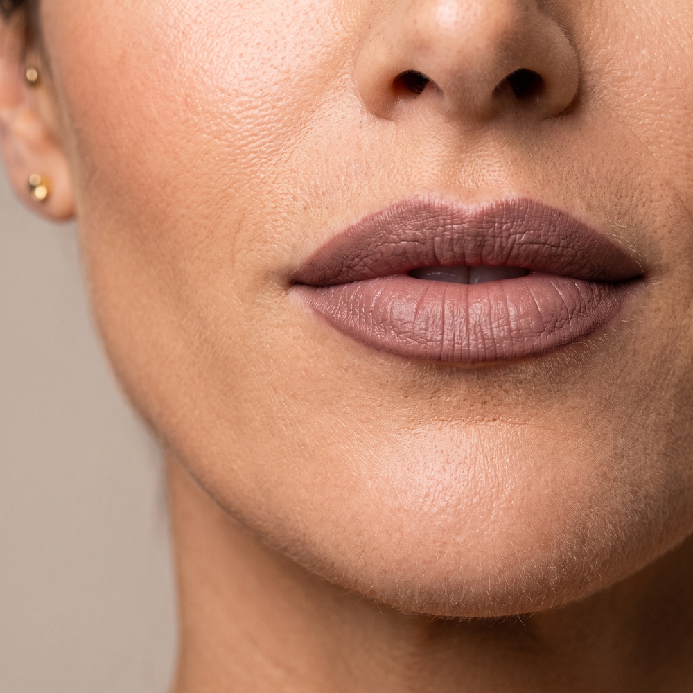 Mink lip liner on model